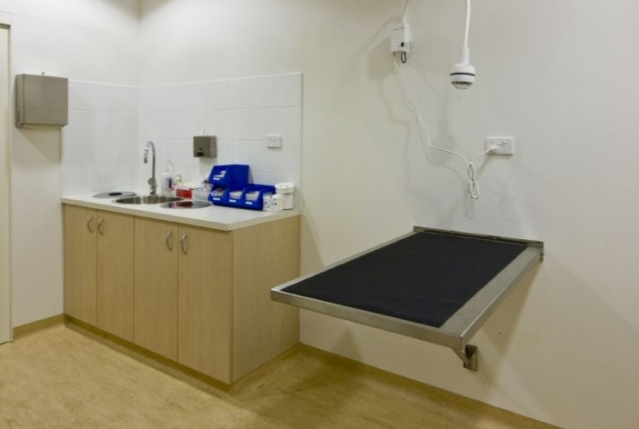 Veterinary consulting rooms